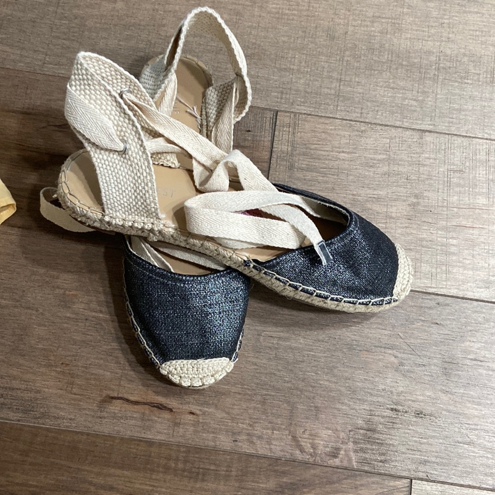 NWT nine west espadrilles size 7.5